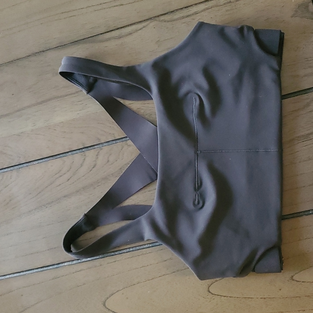 Lululemon Lab Esker Bra, Size 4 NWOT
